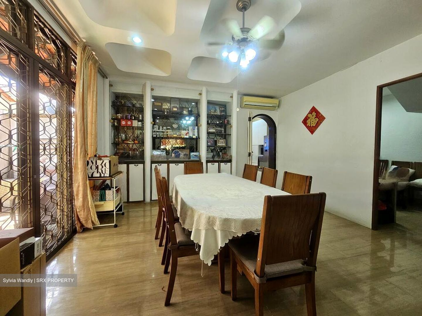 Sennett Estate (D13), Terrace #447834521